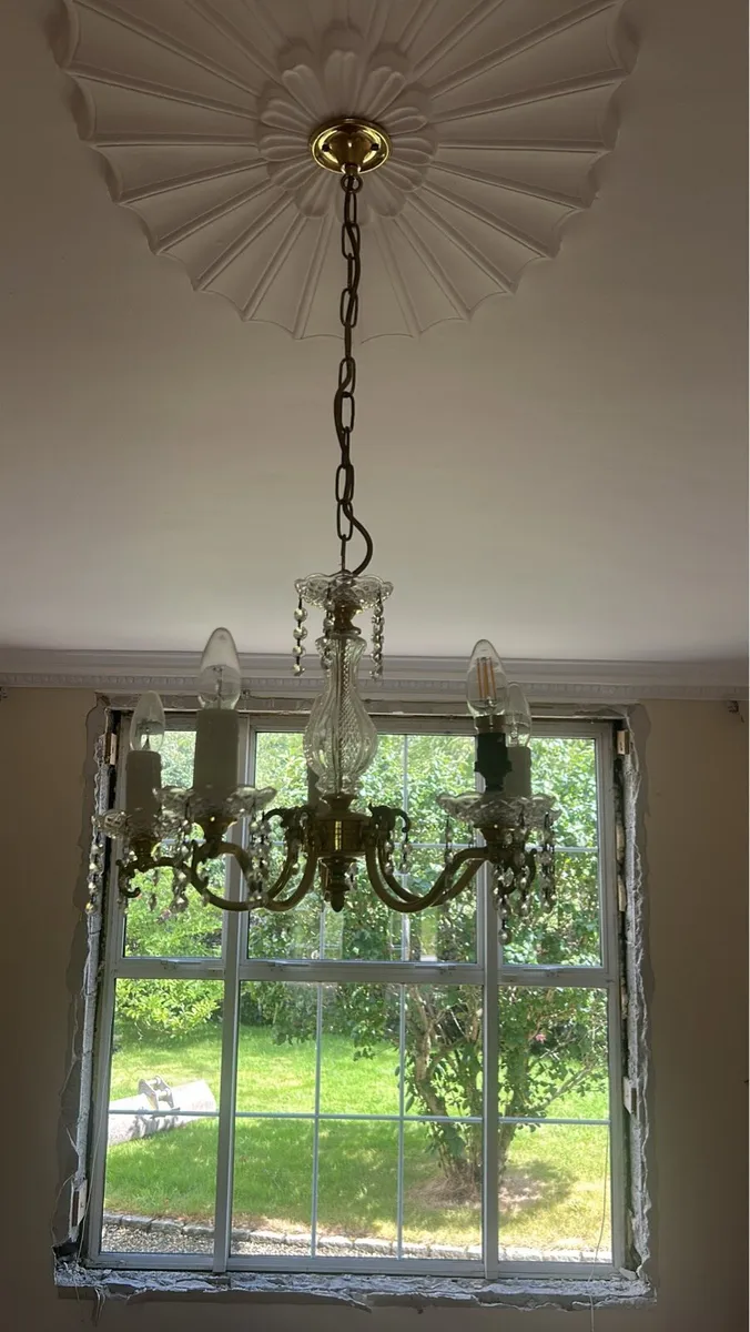 Chandelier and light set - Image 1