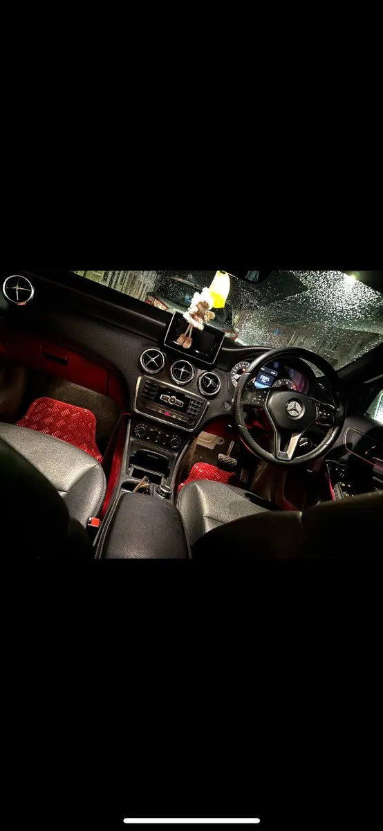 Mercedes-Benz A-Class 2015 - Image 2