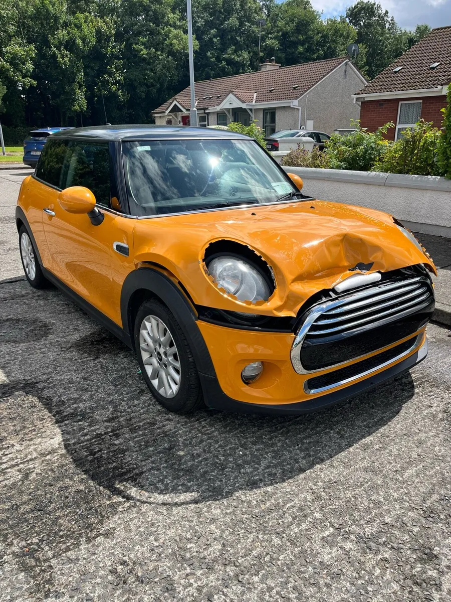 2014 Mini Cooper sport - Image 1