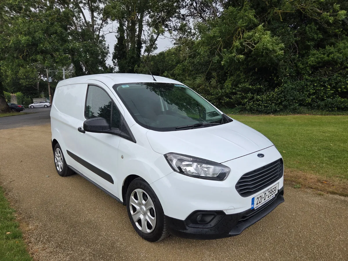Ford Transit Courier 2022 - Image 1