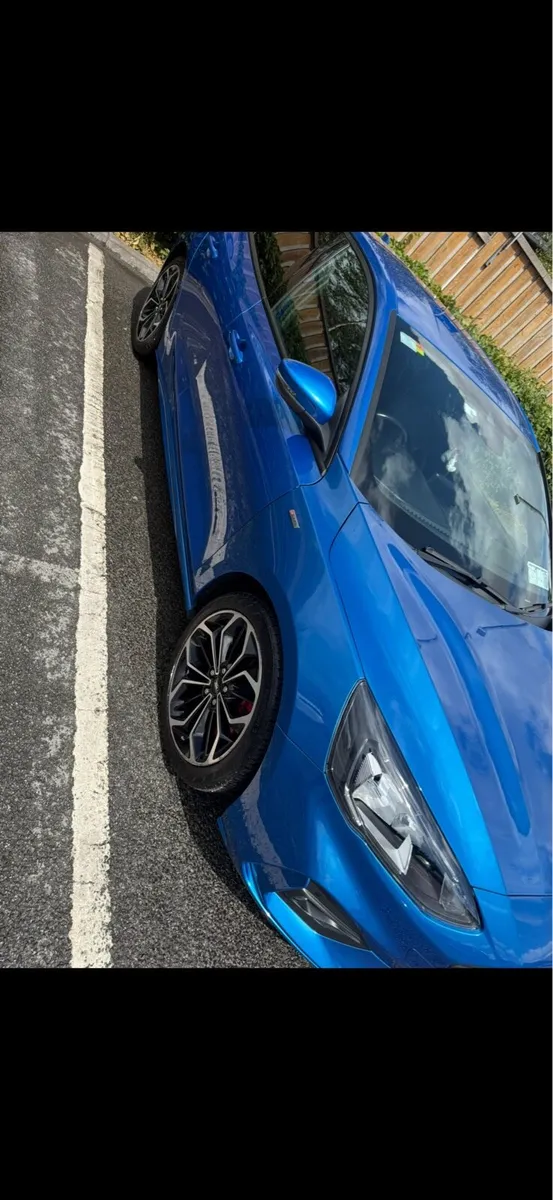Ford Focus ST Line X 1.5 Diesel - Image 3