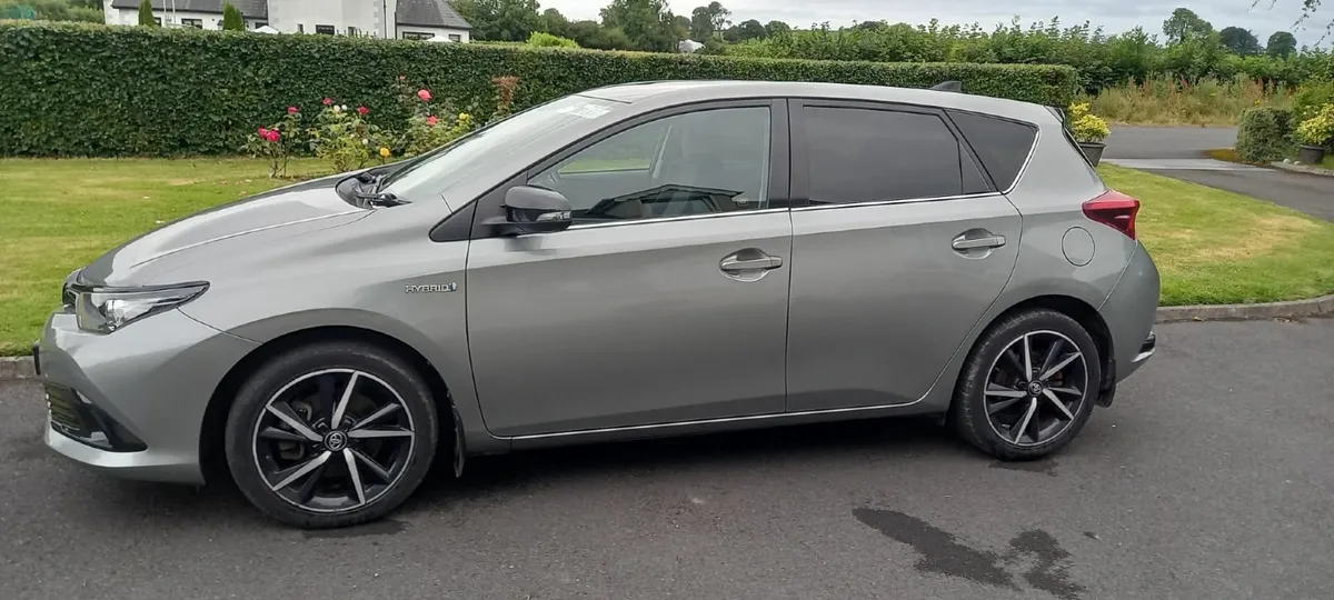 Toyota Auris 2018 - Image 1