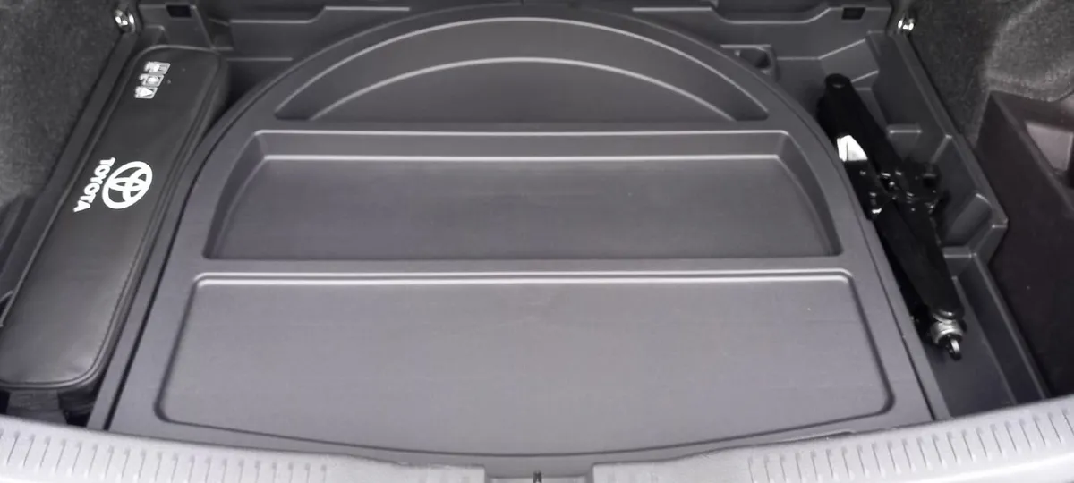 Toyota Auris 2018 - Image 2