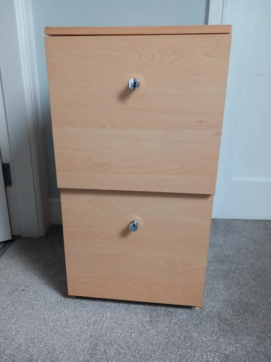 Filing cabinet - Image 1