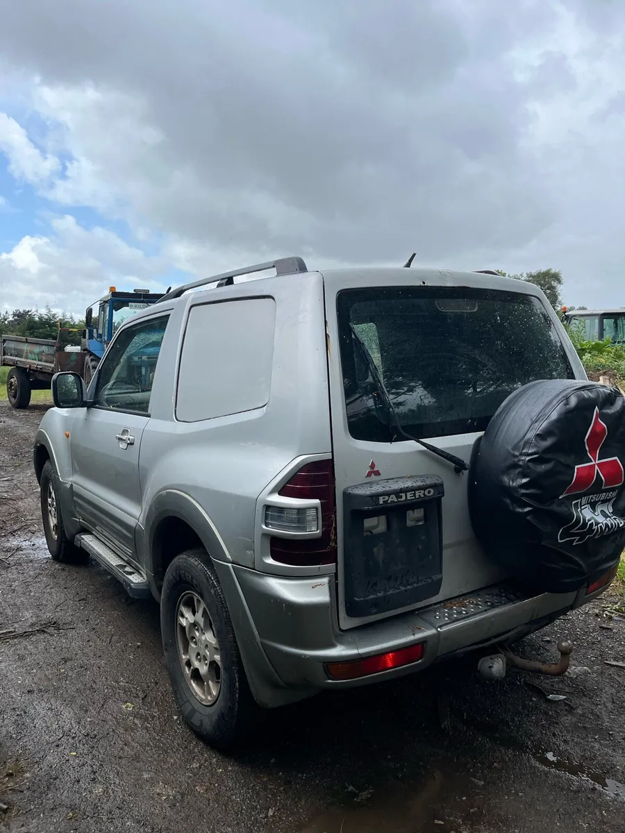 Pajero 2.5 - Image 4