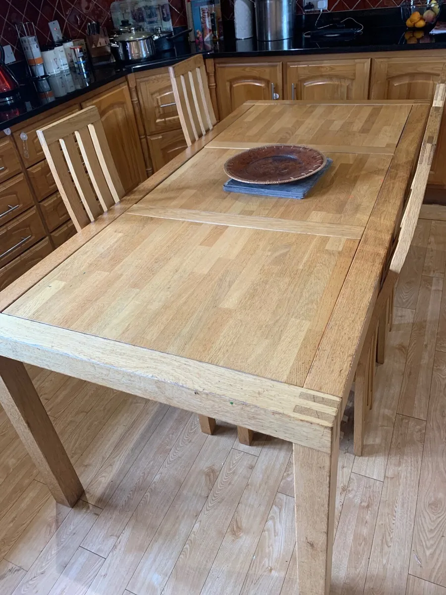 *KITCHEN TABLE* - Image 2