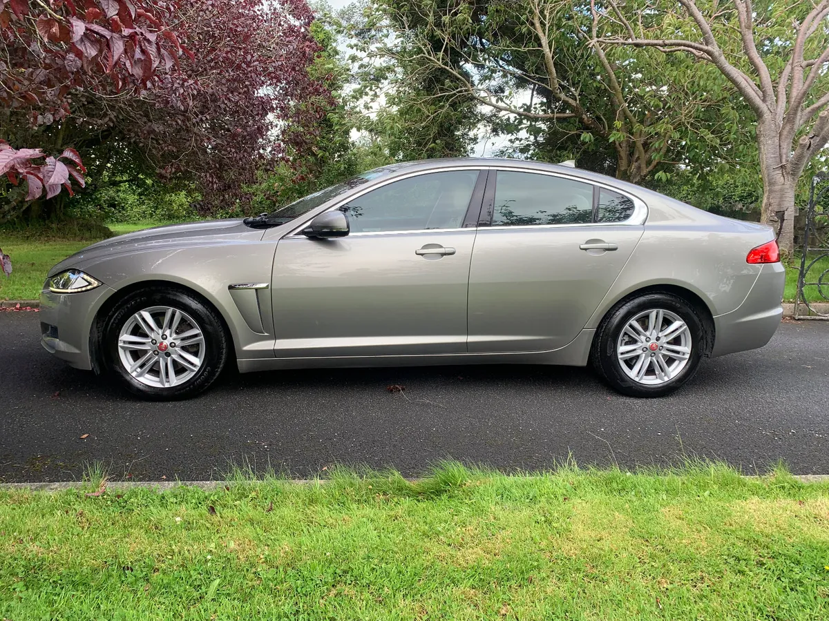 Jaguar XF 2014 2.2d Lux - Image 4
