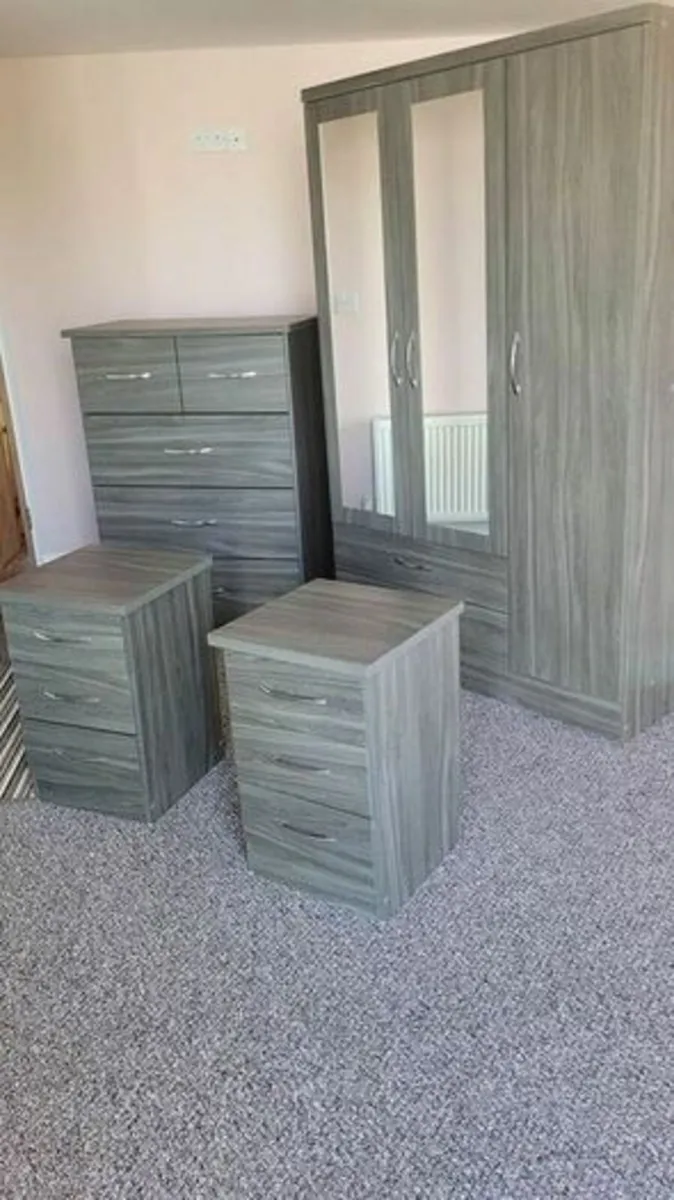 BEDROOM SETS