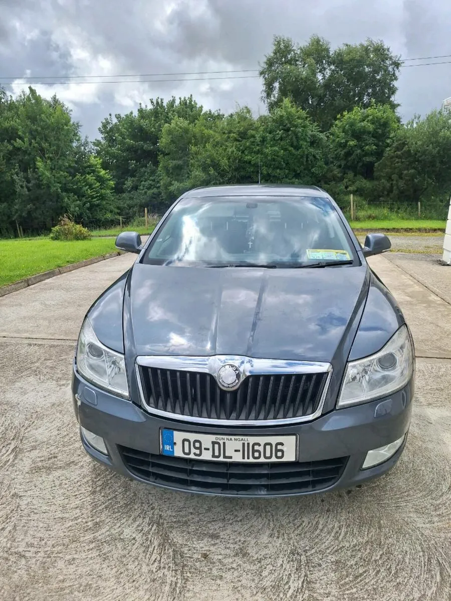 Car - Image 1