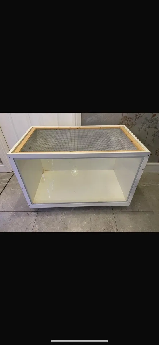 ETHICAL HAMSTER ENCLOSURE - Image 2