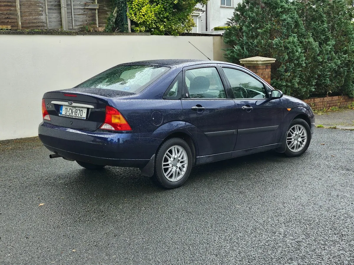 Ford Focus 2001 - Image 1