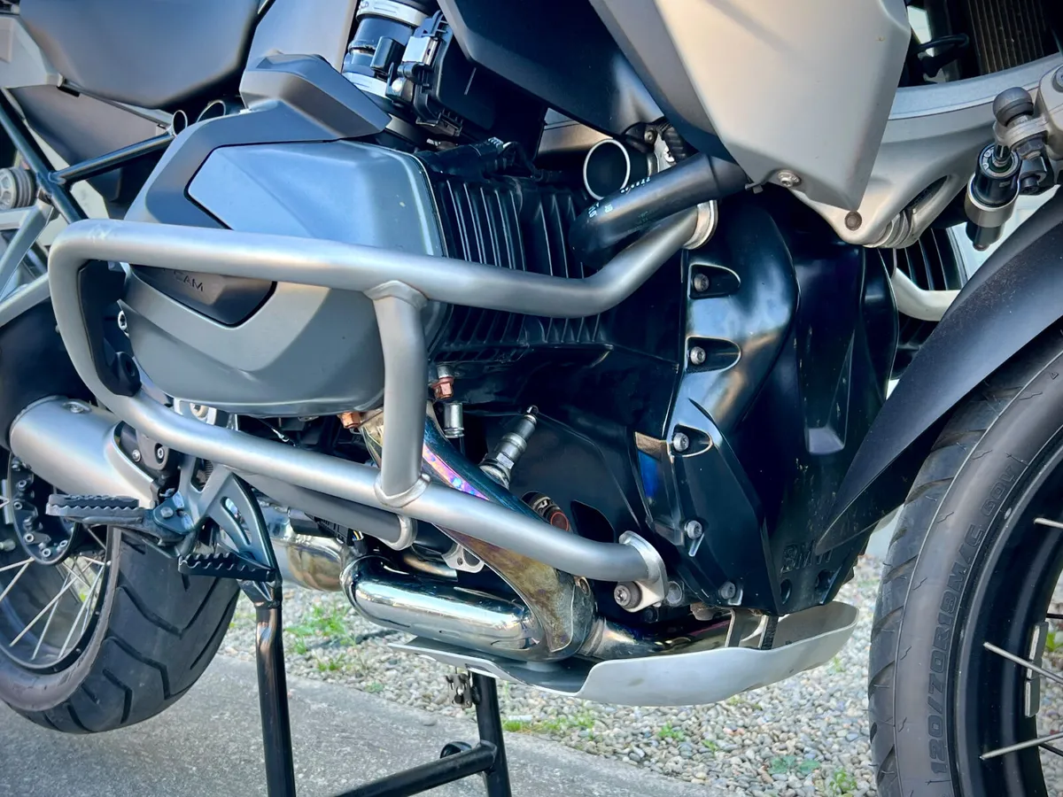 BMW R 1250 GS Triple Black @ AMI - Image 3