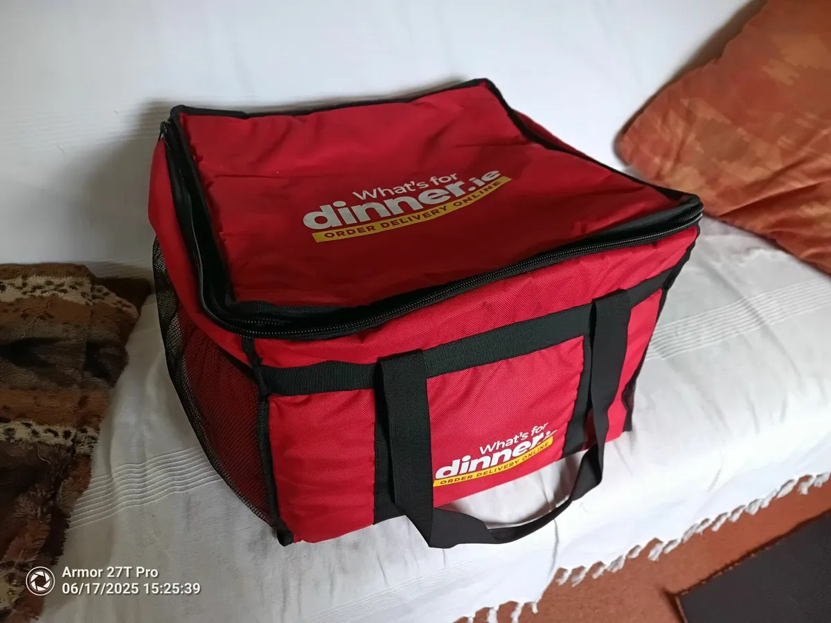 Cooling bag and 2x cup holders - Image 2