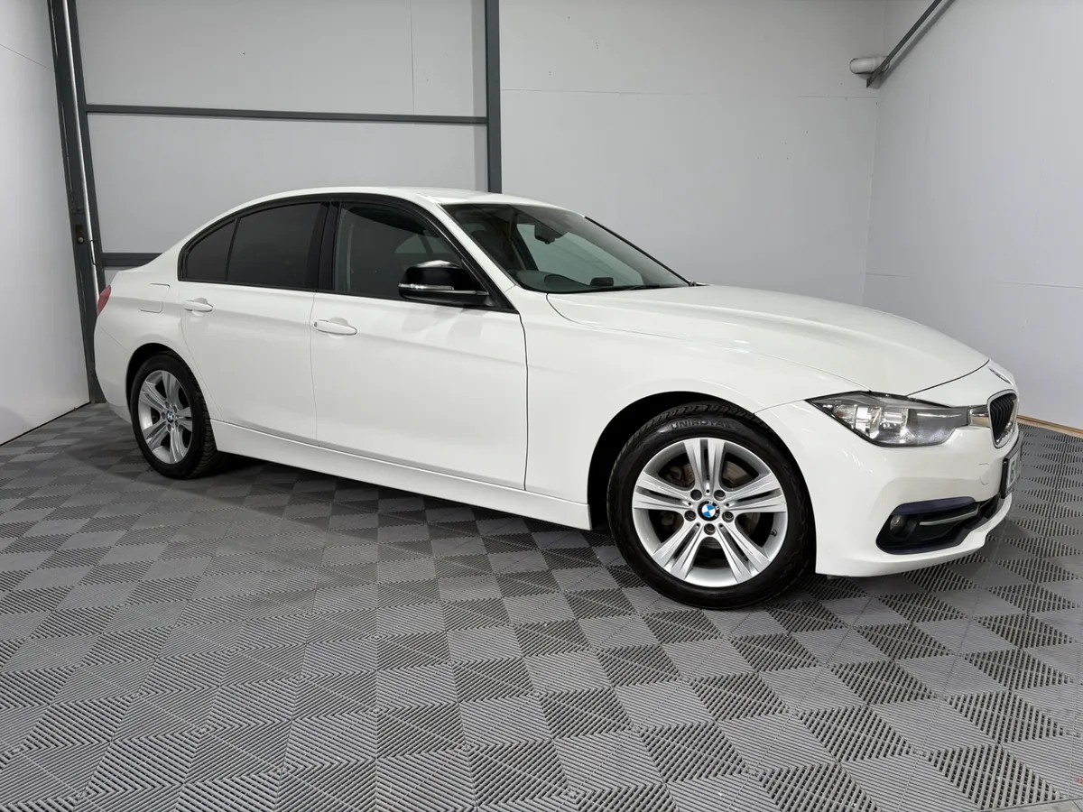 2016 BMW 3 Series Sport 2.0 Manual - Image 2