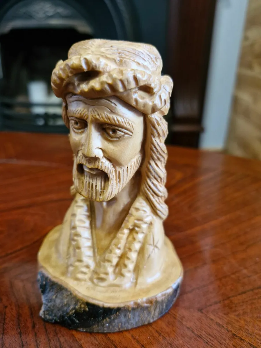 Religious ornaments - Image 1