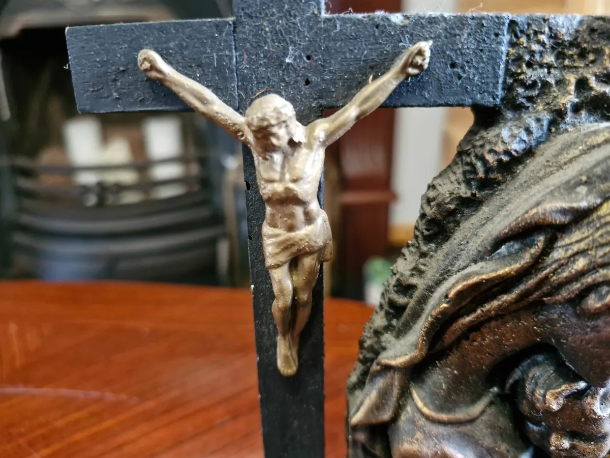 Religious ornaments - Image 3