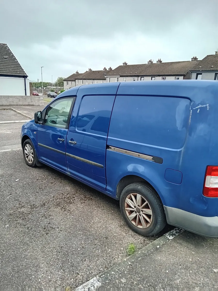Volkswagen Caddy 2008 - Image 2