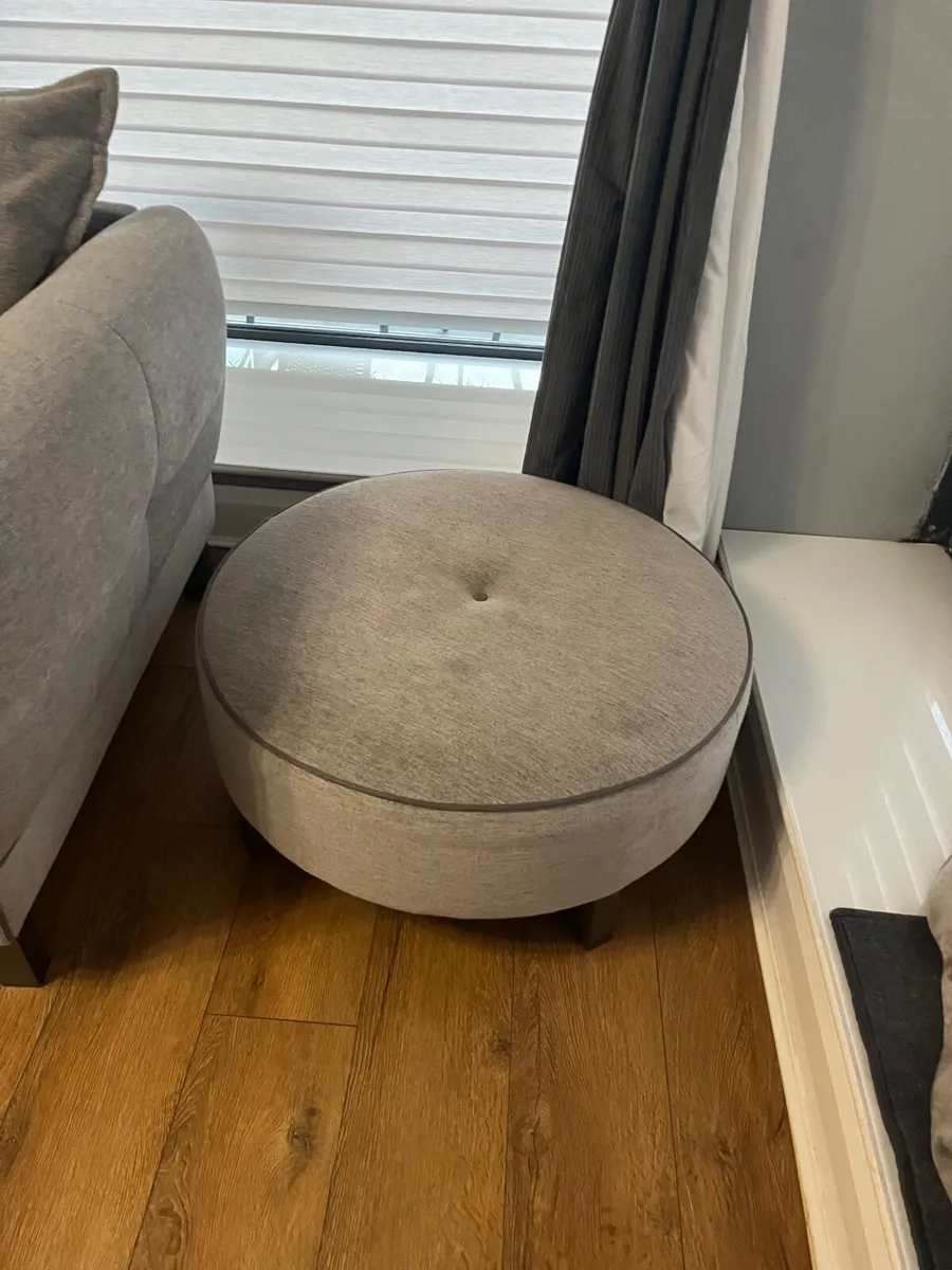 Corner sofa - Image 1