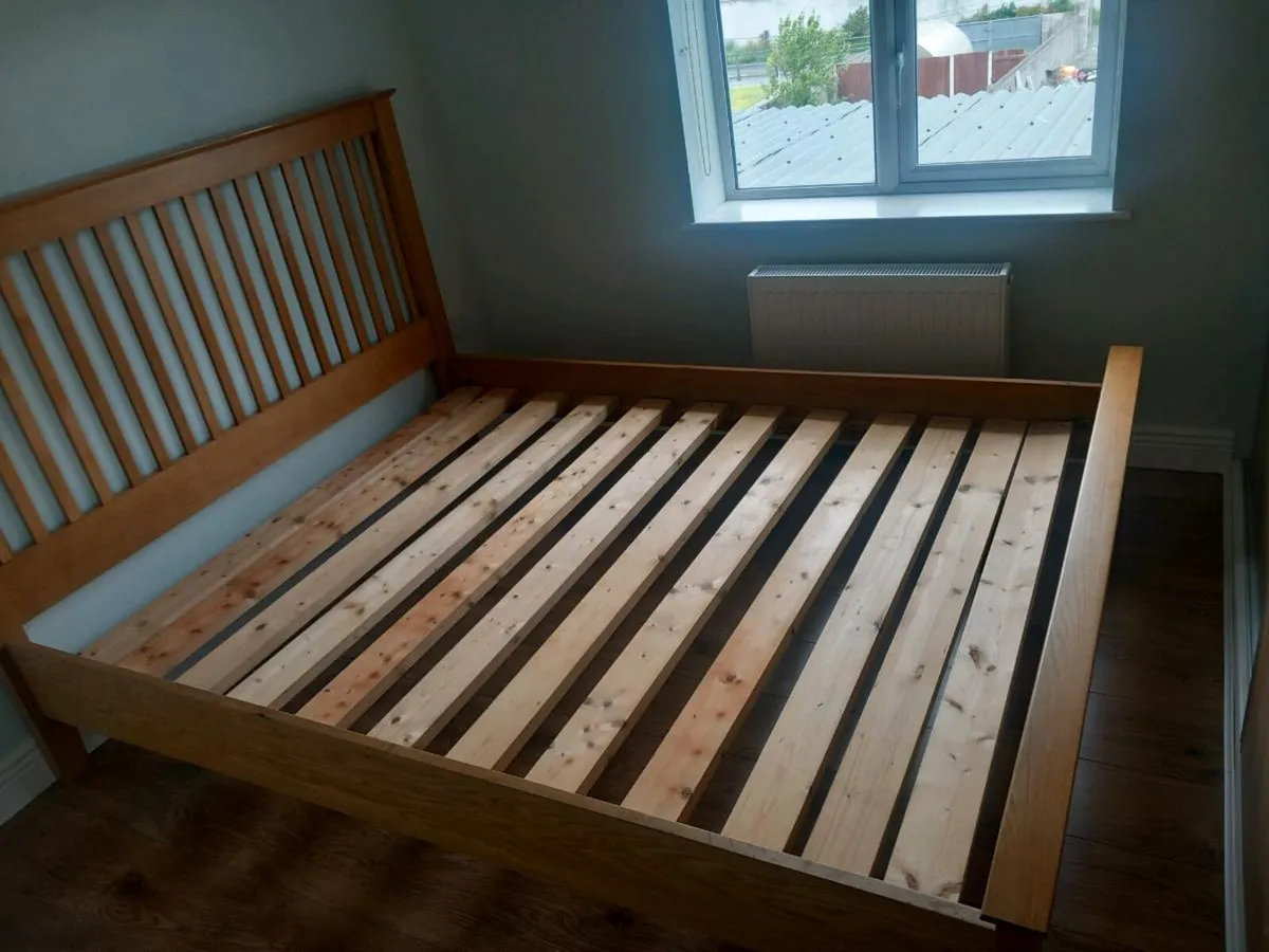 Bed frame - Image 1