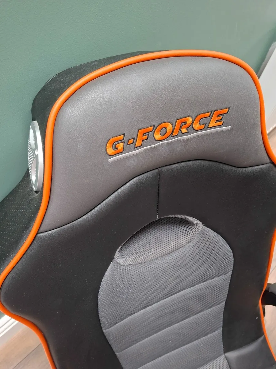 Gaming Chair - Image 3
