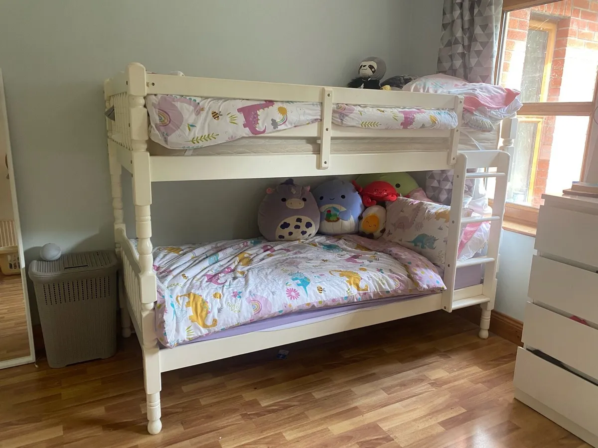 Bunk beds - Image 1