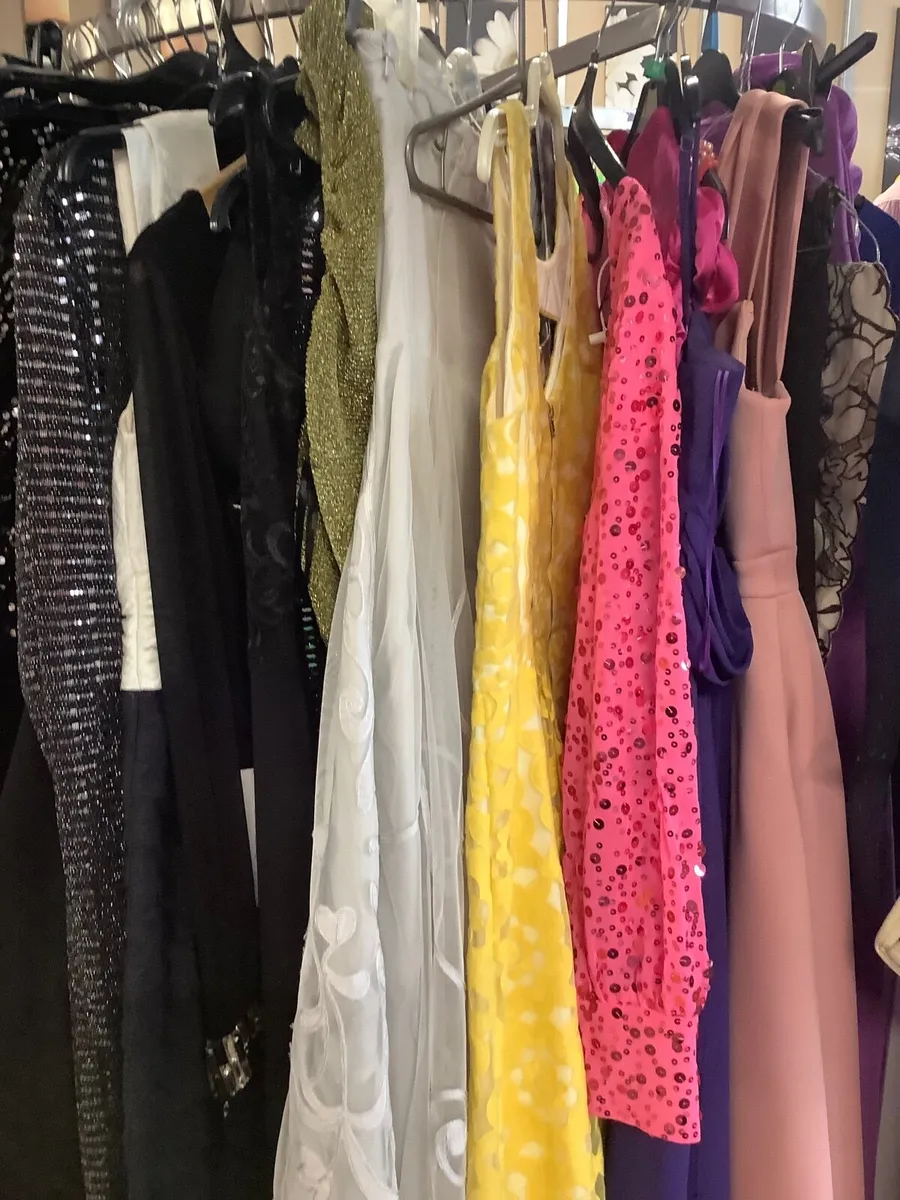 Bargain job lot of clothes - Image 1