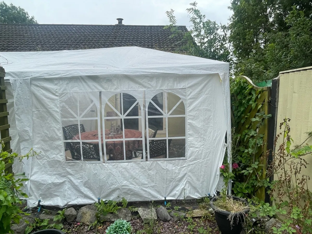 Garden Party Tent - Image 1