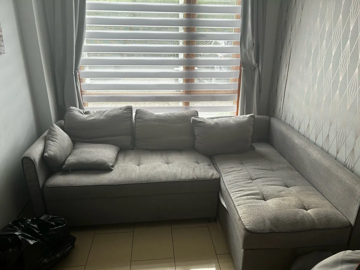 L shaped sofa - Image 4