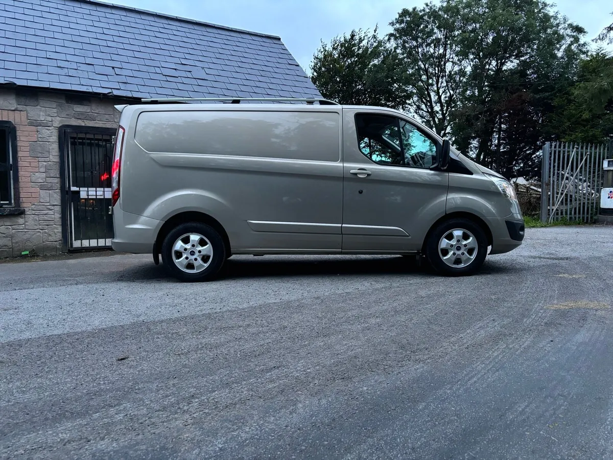 Ford Transit Custom - Image 2