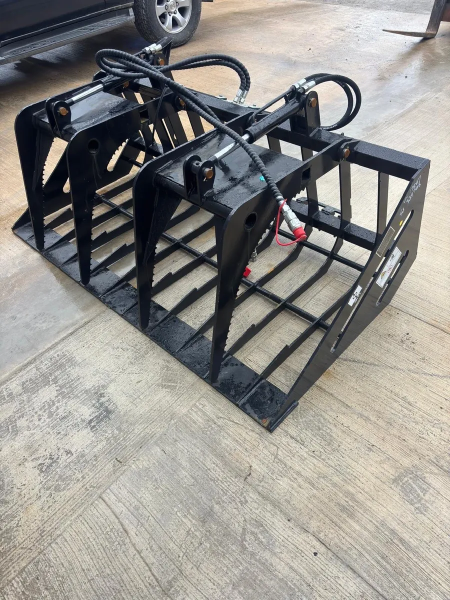 Unused Bucket grab - Image 1
