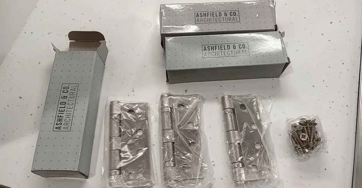 Door Hinges (set of 9) New - Image 1