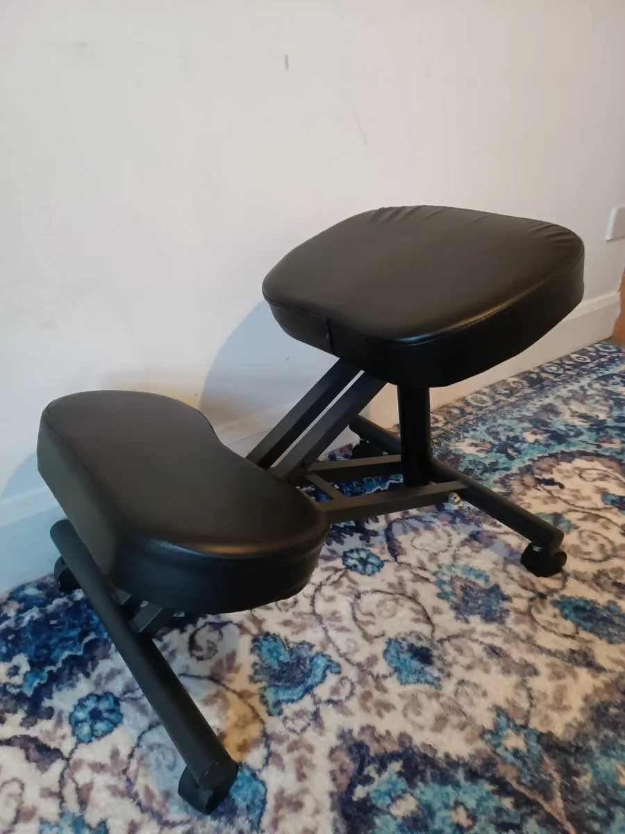 Ergonomic Kneeling Chair - Image 2