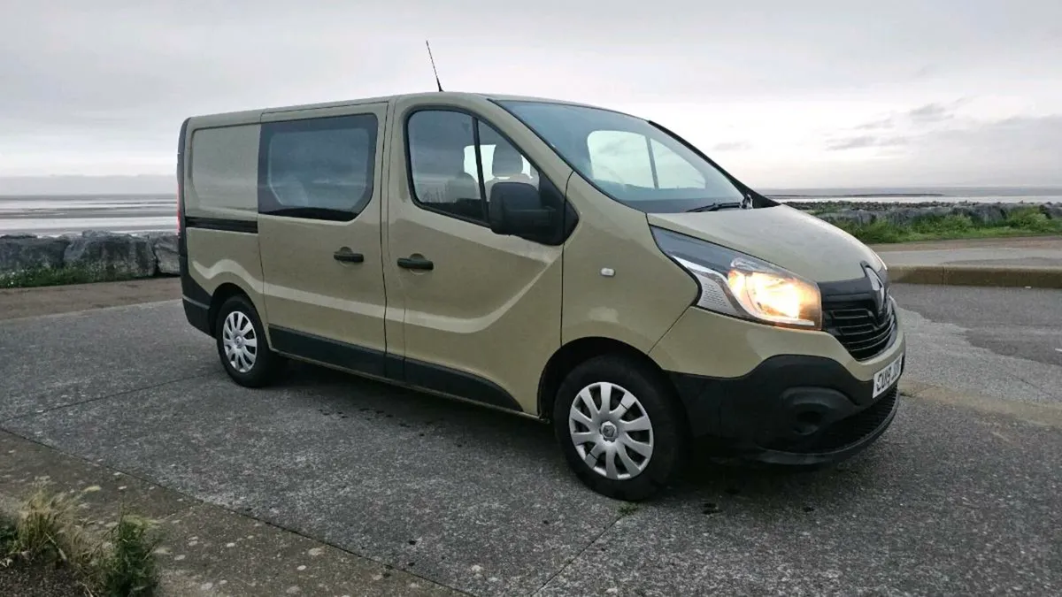 Renault traffic sl27 crewvan 2019 - Image 1
