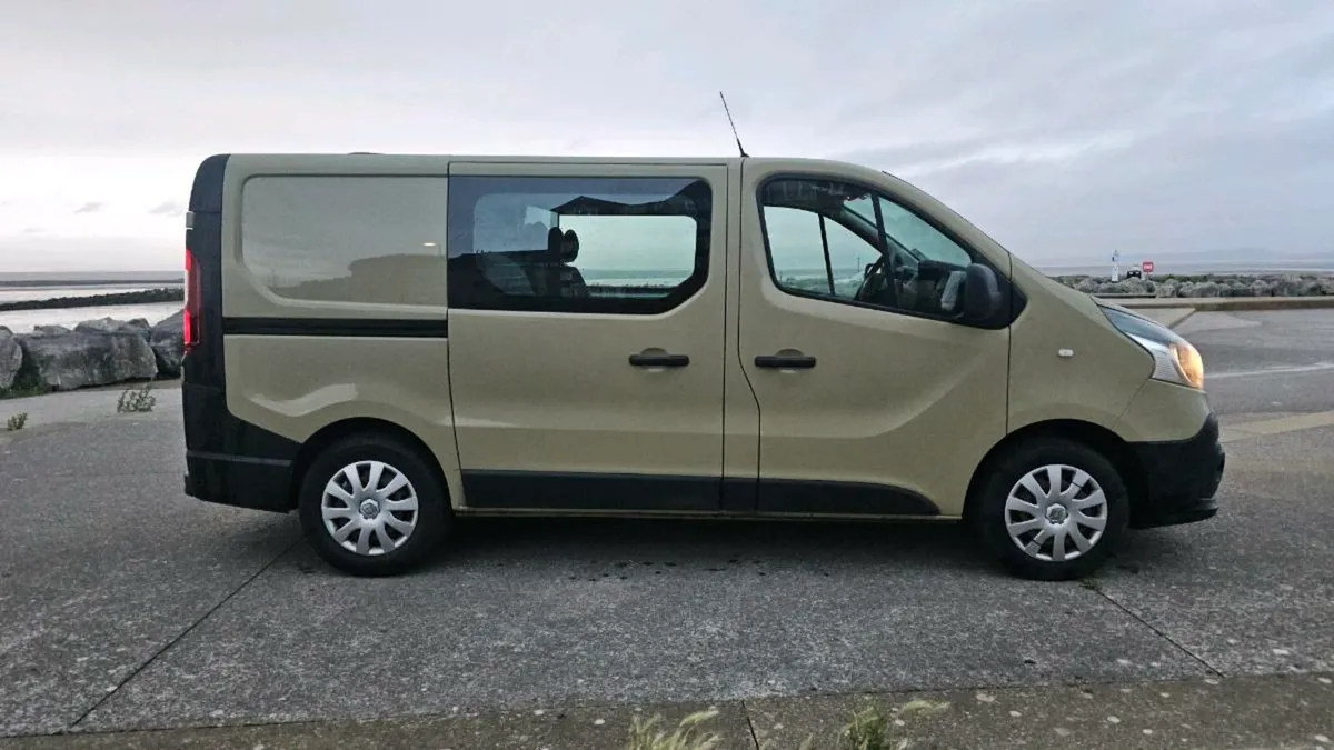 Renault traffic sl27 crewvan 2019 - Image 2
