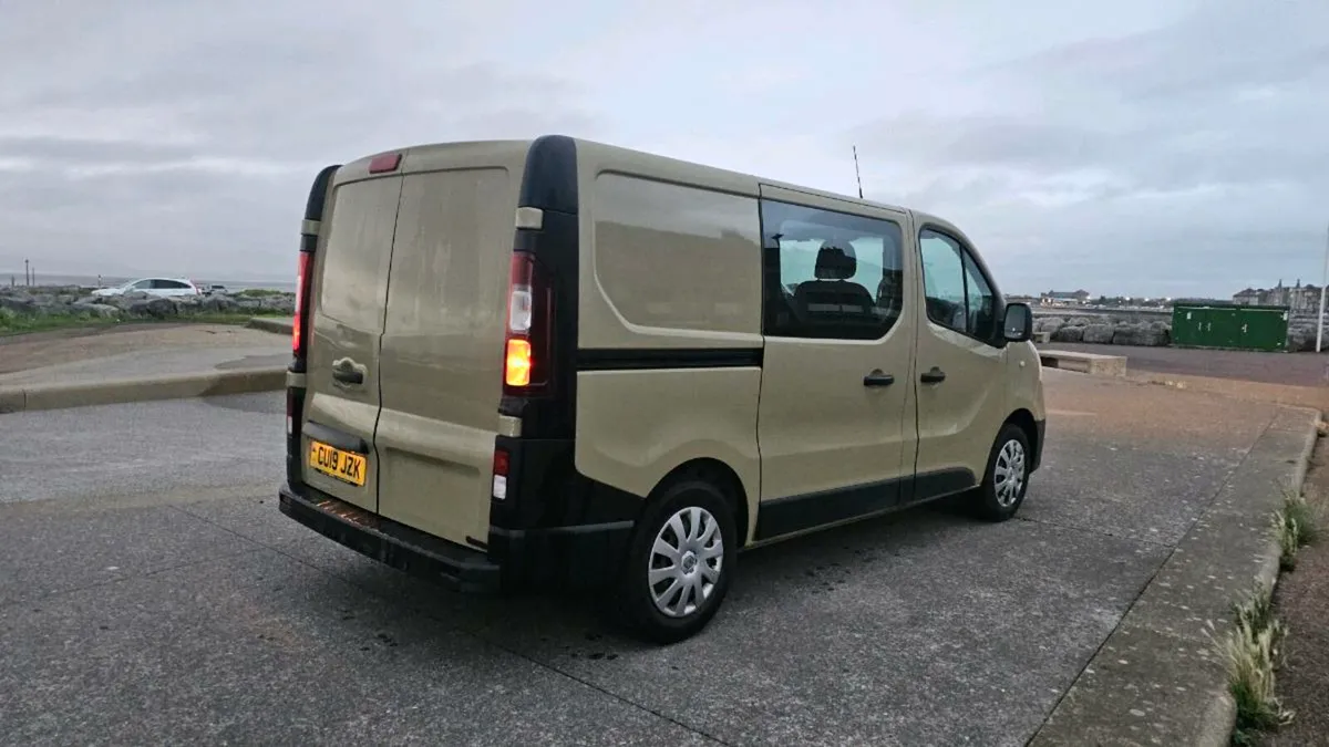 Renault traffic sl27 crewvan 2019 - Image 3