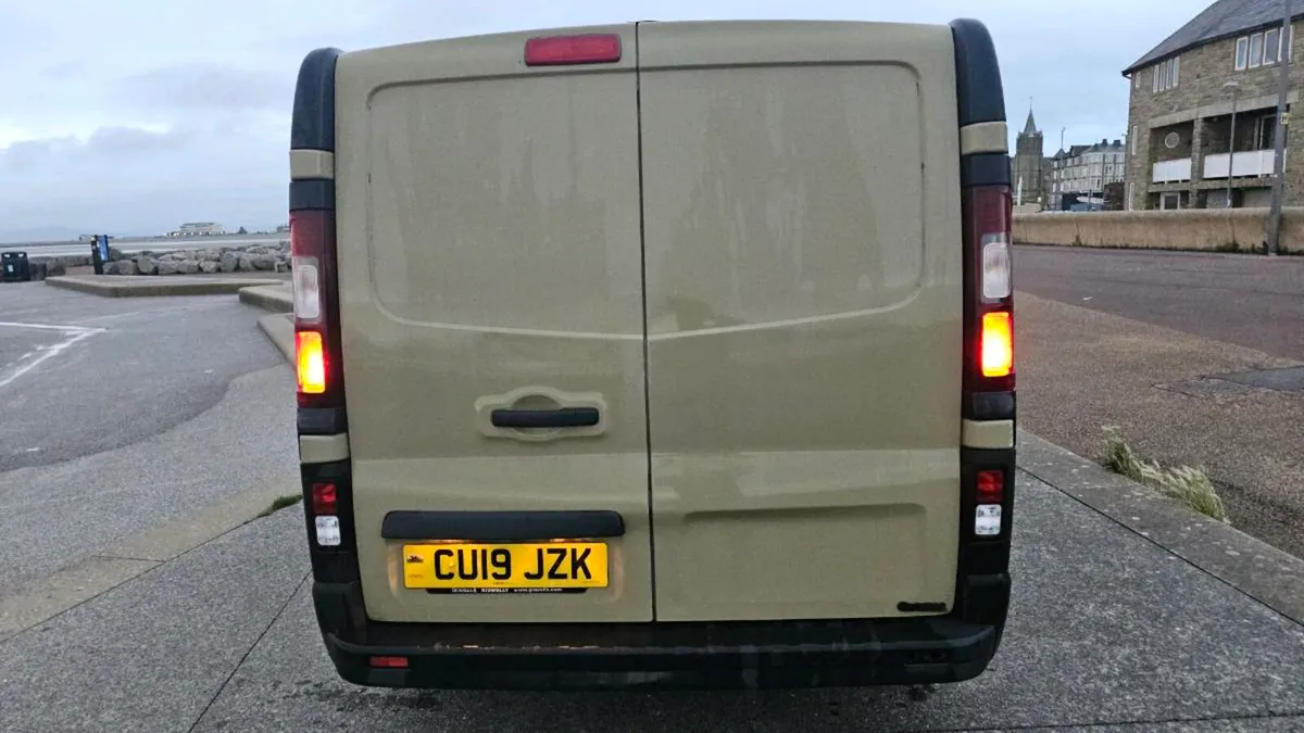 Renault traffic sl27 crewvan 2019 - Image 4