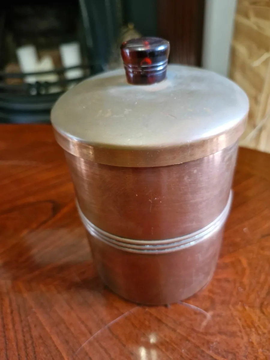 Various items - Image 2