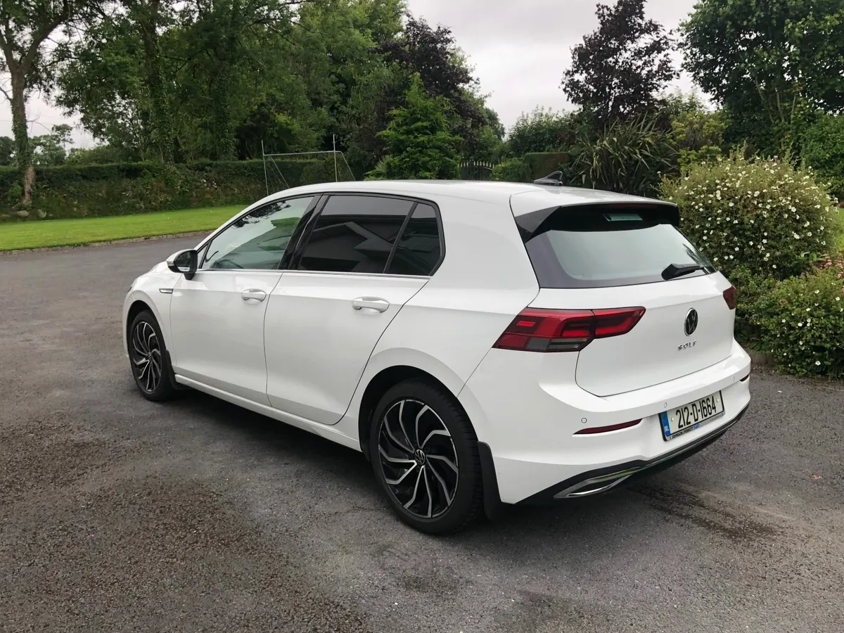 VOLKSWAGEN GOLF 2.0 TDI STYLE VAN - Image 2