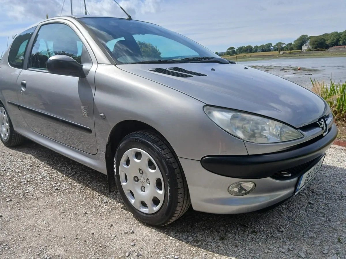 Peugeot 206 1.1 Pop Art - 2006 - Image 1