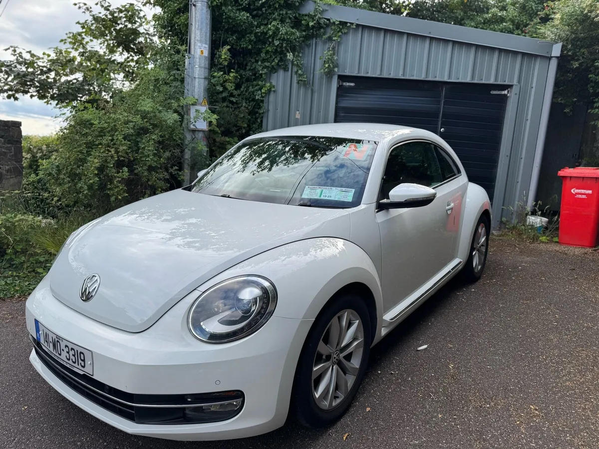 Volkswagen Beetle DBA 16CBZ 3DR,2014 - Image 1