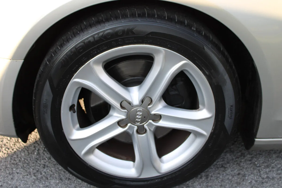 2014 AUDI A4 2.0 TDI 136bhp TECHNIK SALOON - Image 4