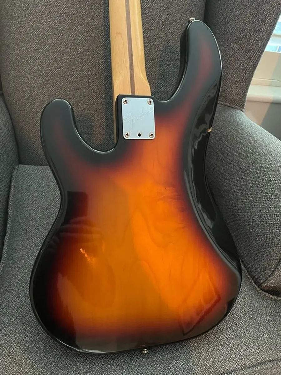 Fender Precision Bass plus - loaded body - Image 2