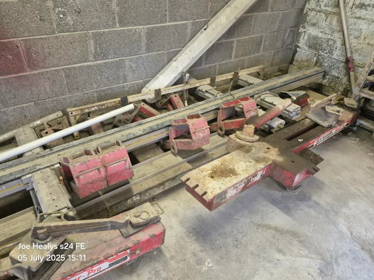 BLACKHAWK Auto body shop equipment - Image 3