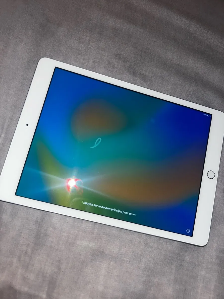 iPad 8th Generation (2020) - Image 3