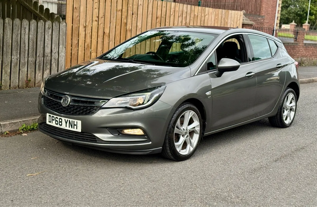 2019 Vauxhall Astra 1.6 Petrol Turbo £3,950 - Image 1