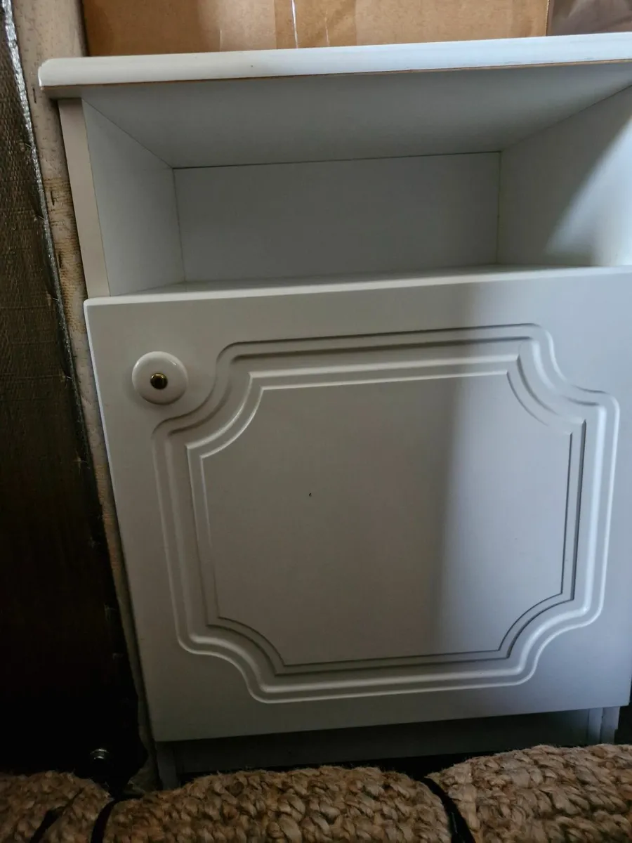 Bedside lockers - Image 2