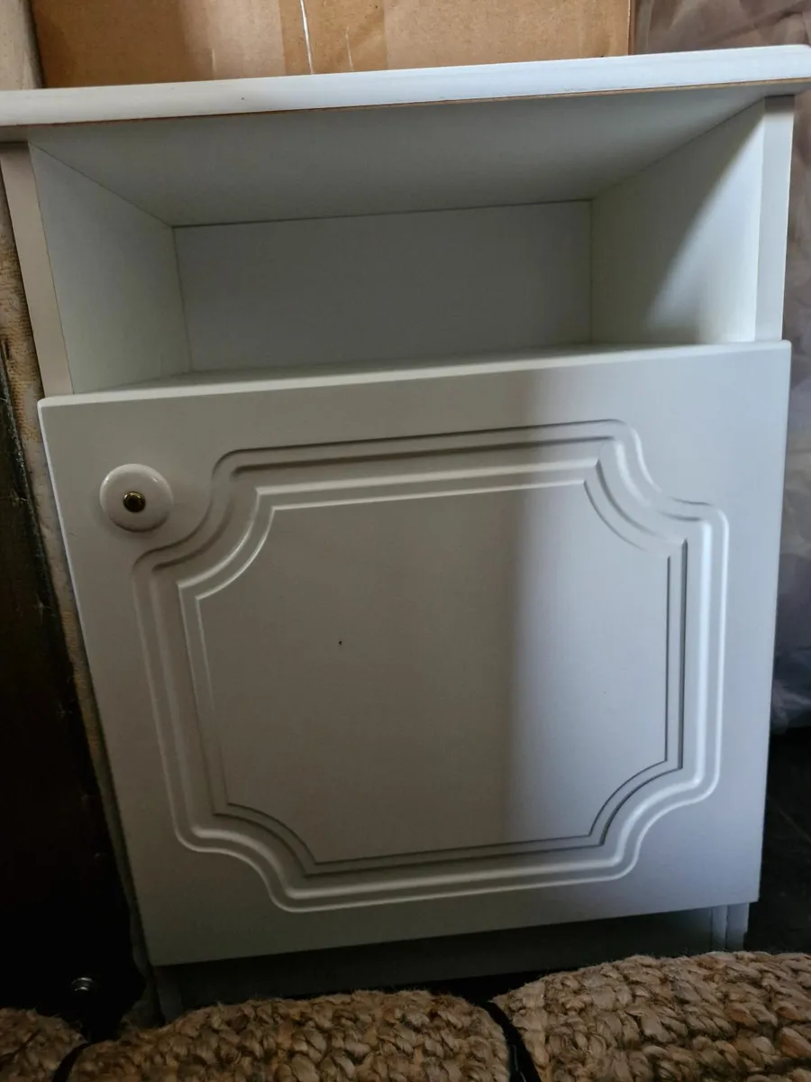 Bedside lockers - Image 3