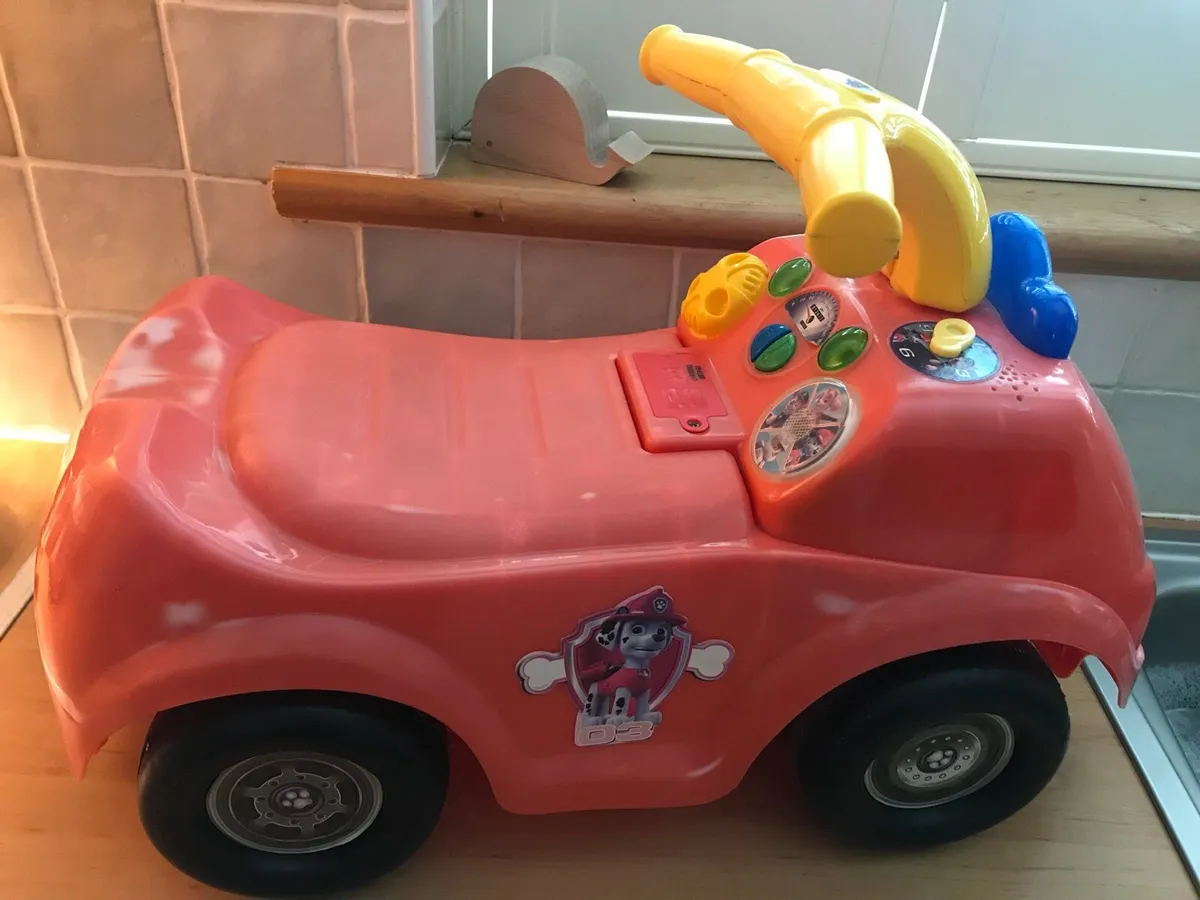 Paw patrol ride on - Image 1