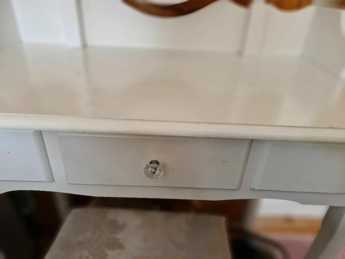 Dressing table and stool - Image 2