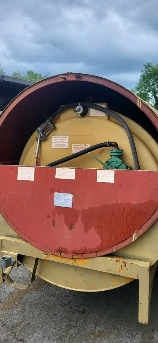 Single Axle 9Bunded Fuel Bowser - Image 4